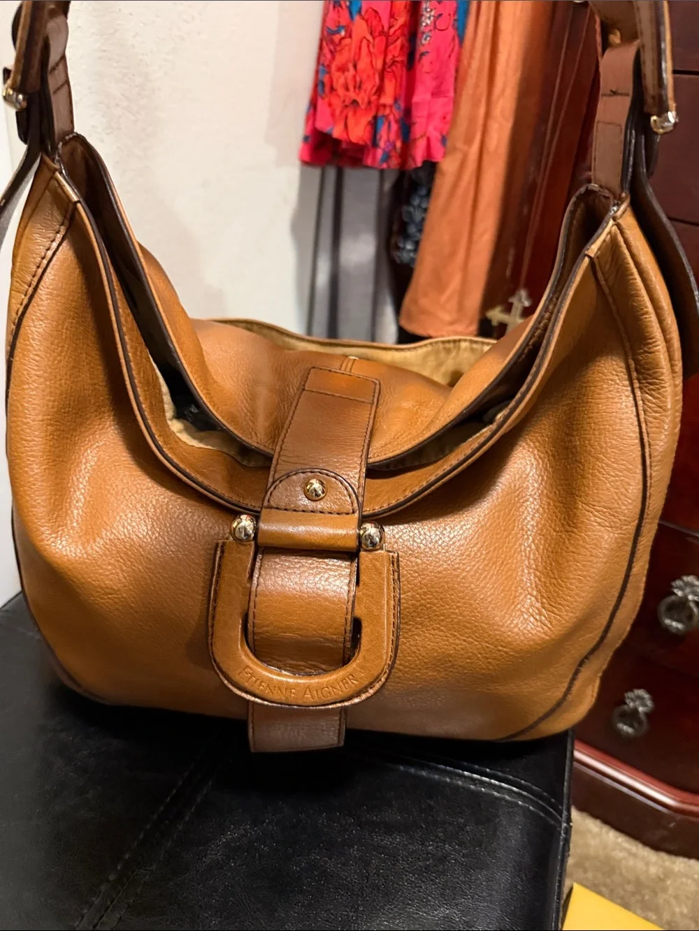 ETIENNE AIGNER Leather SHOULDER Tote in Tan - Genuine Leather